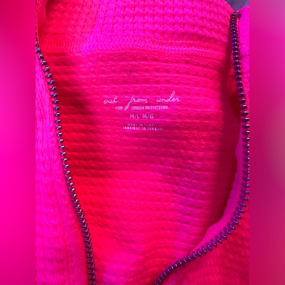 Urban Outfitters sporty top - Picture 6 of 7